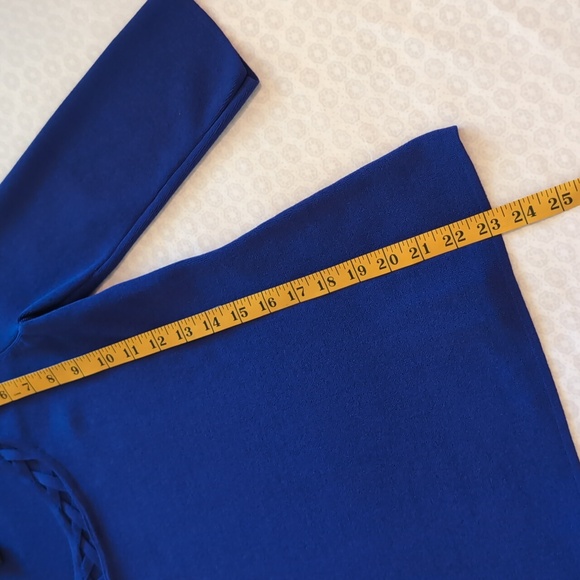 Cable & Gauge Blue 3/4 Sleeve CrissCross Scoop Neckline Viscose/Nylon Knit EUC - Picture 10 of 12
